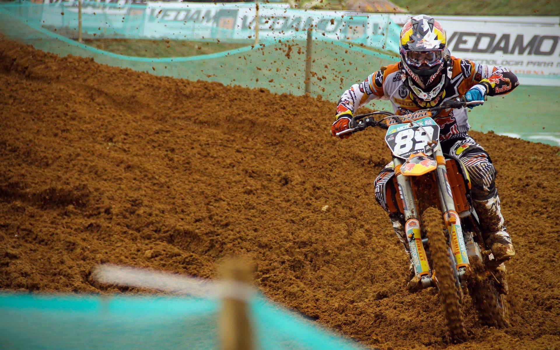 梁熙明，儿皇梦不变，解析姆巴佩为何成为皇马战略转折的双刃剑