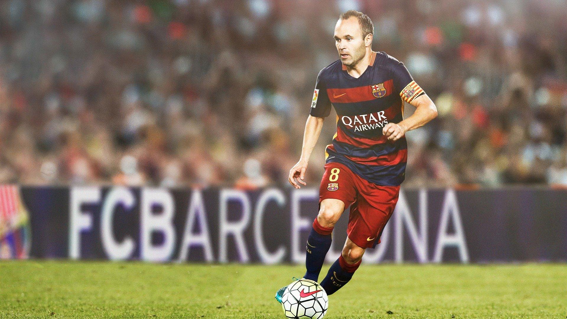 梅西耐心与热情小球迷合影互动 贝克汉姆微笑静候尽显绅士风度